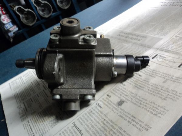 N° 0445010129 BOMBA BOSCH XTERRA/NISSAN/VW5.140 (usada)